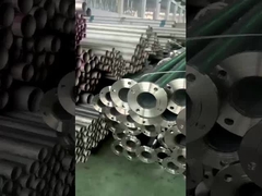 Os tubos com flange estar pronto para o transporte